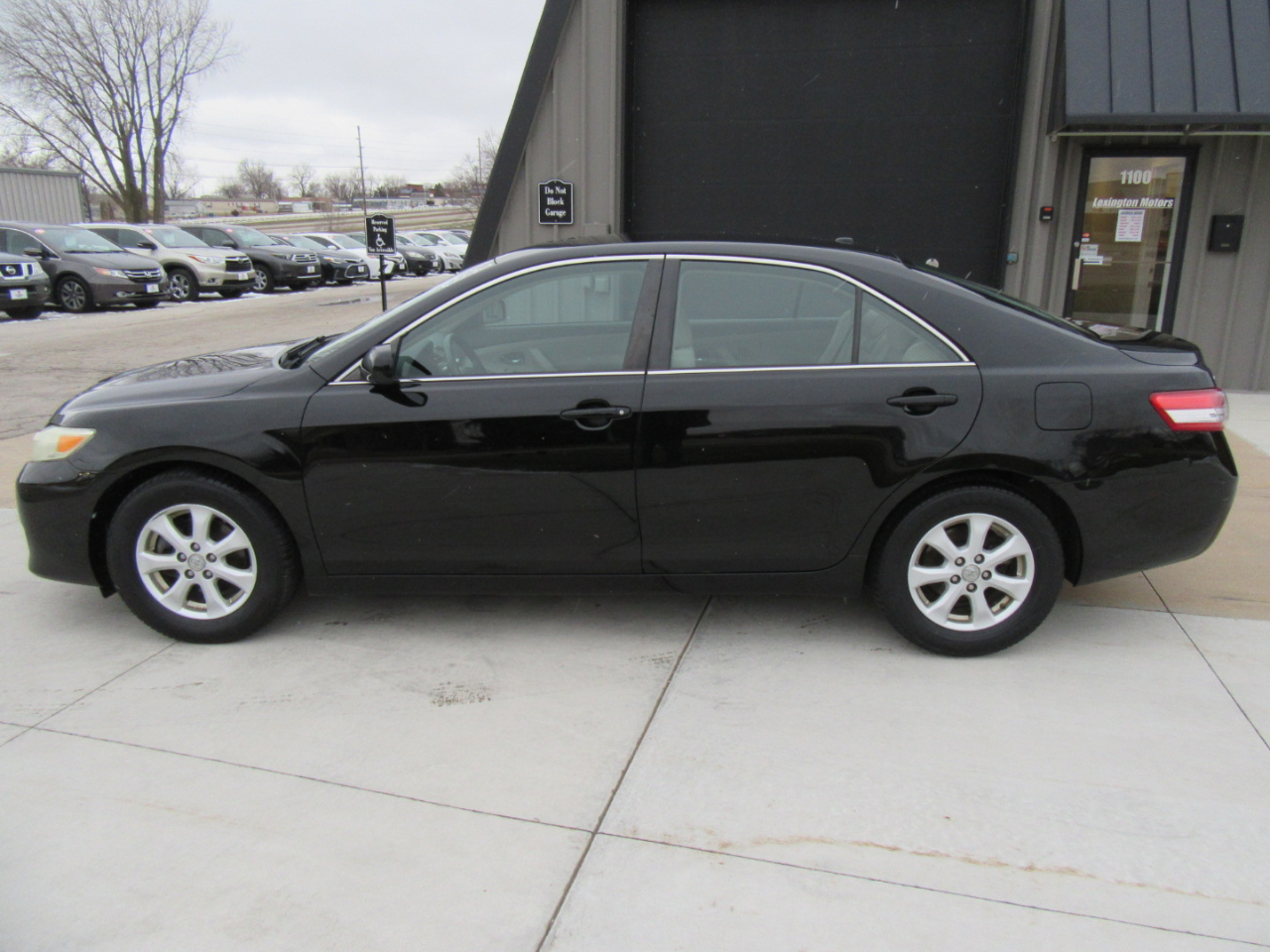 Toyota Camry LE 2011