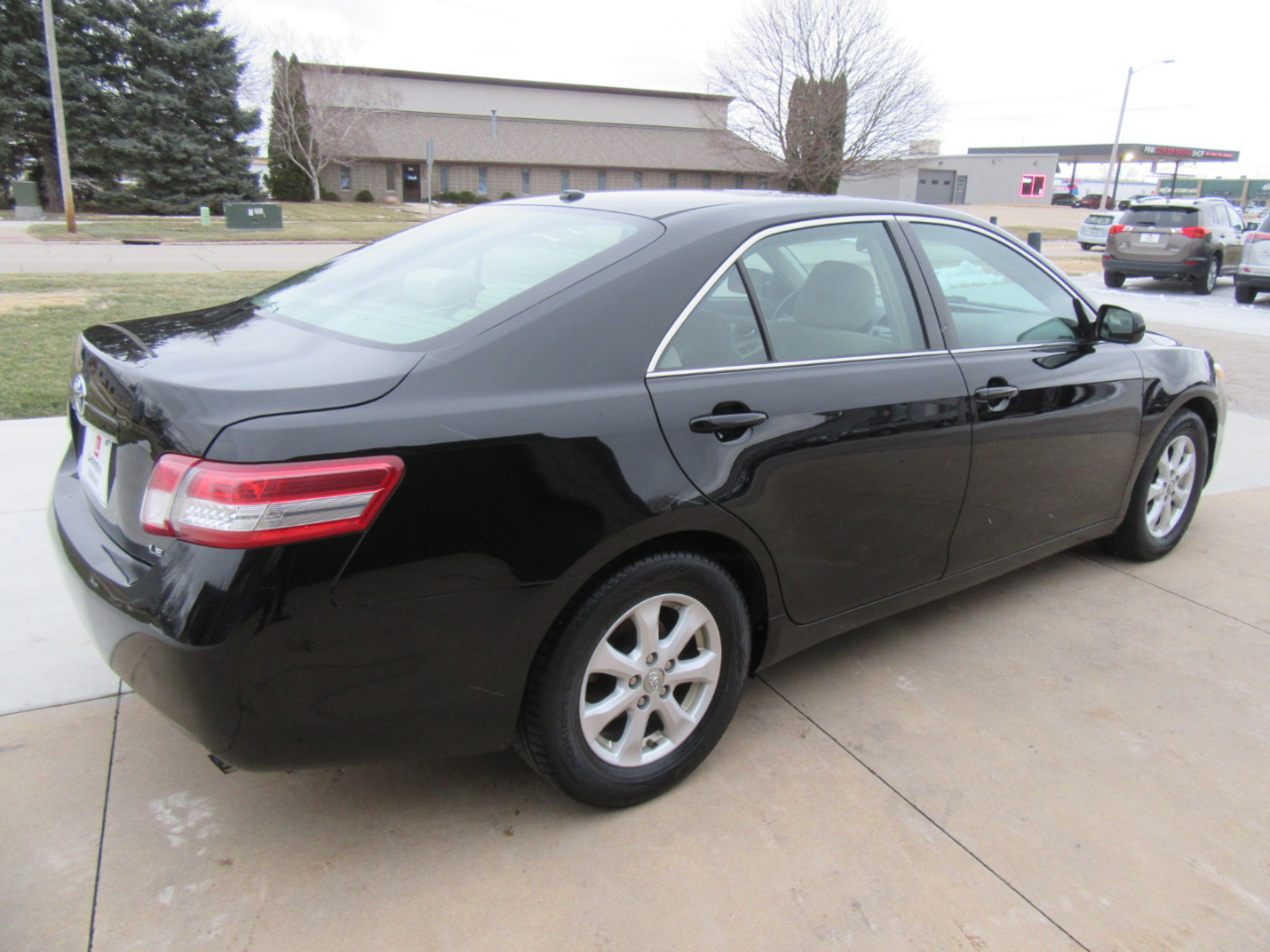 Toyota Camry LE 2011