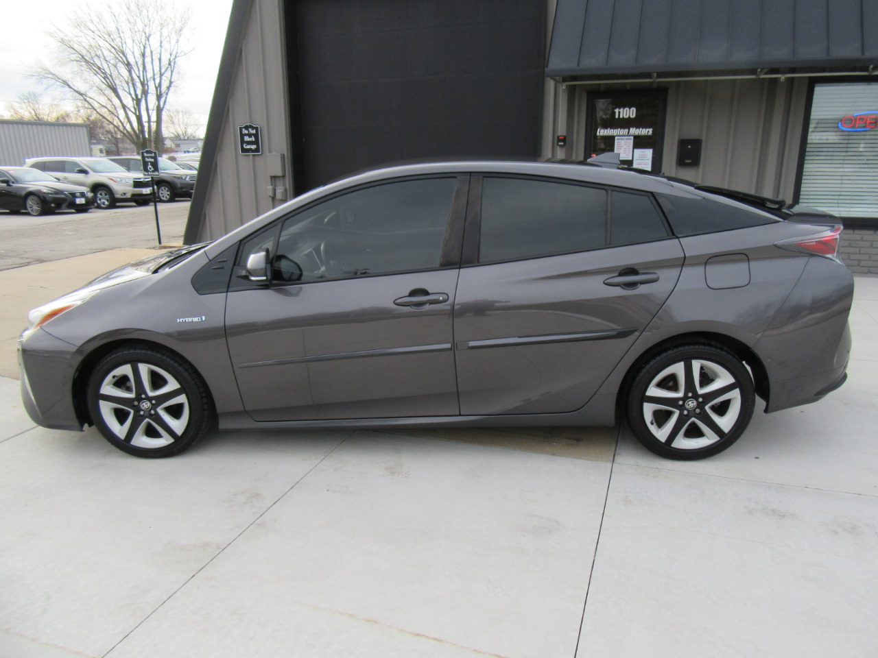 Toyota Prius Four Touring 2017