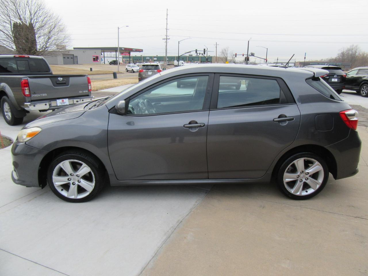 Toyota Matrix  2013