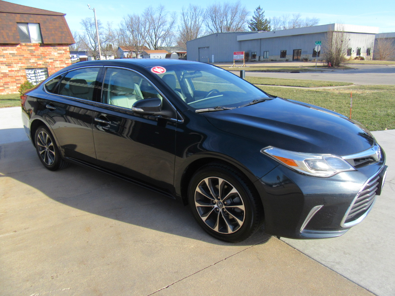 Toyota Avalon XLE 2016