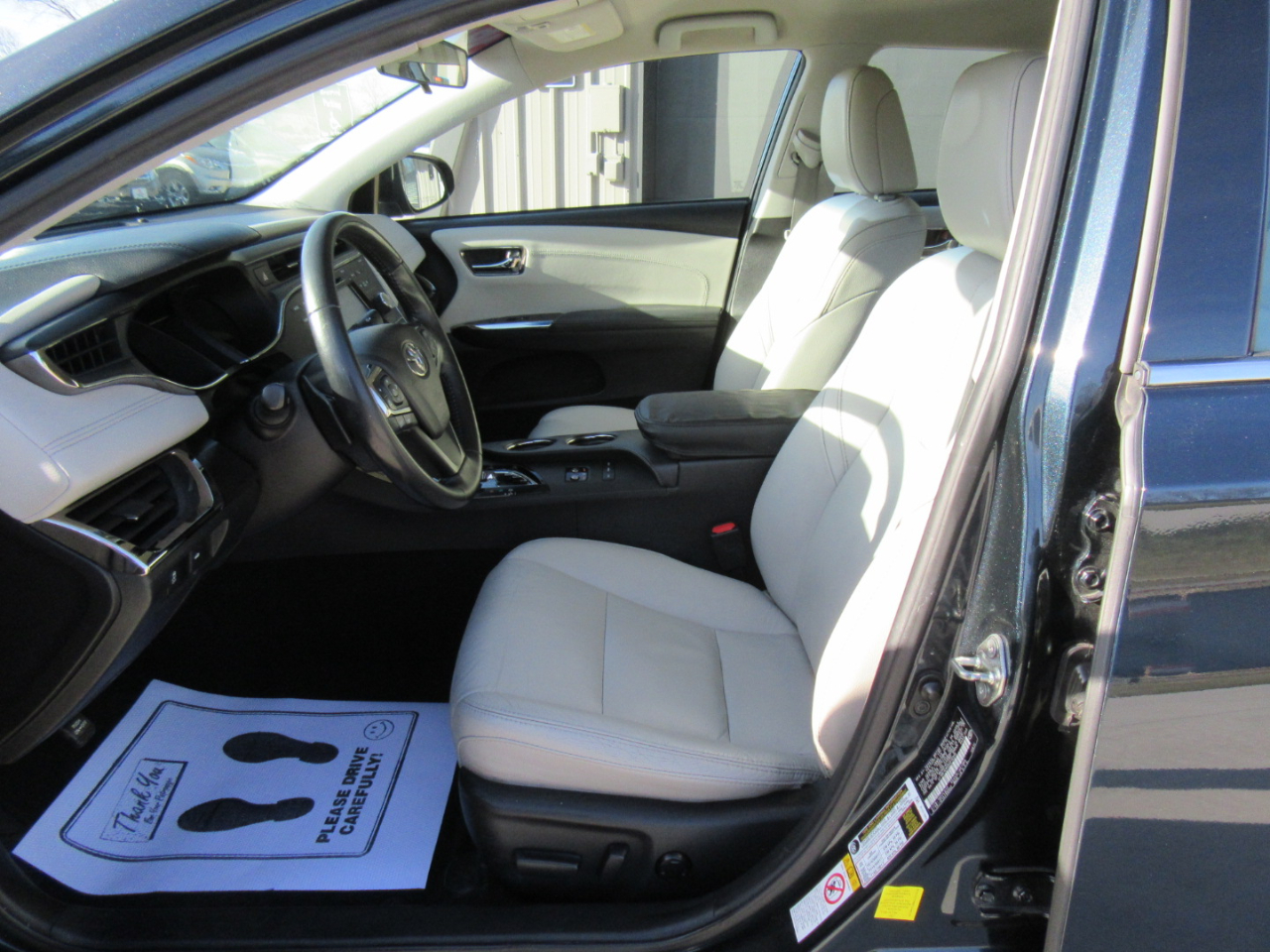 Toyota Avalon XLE 2016