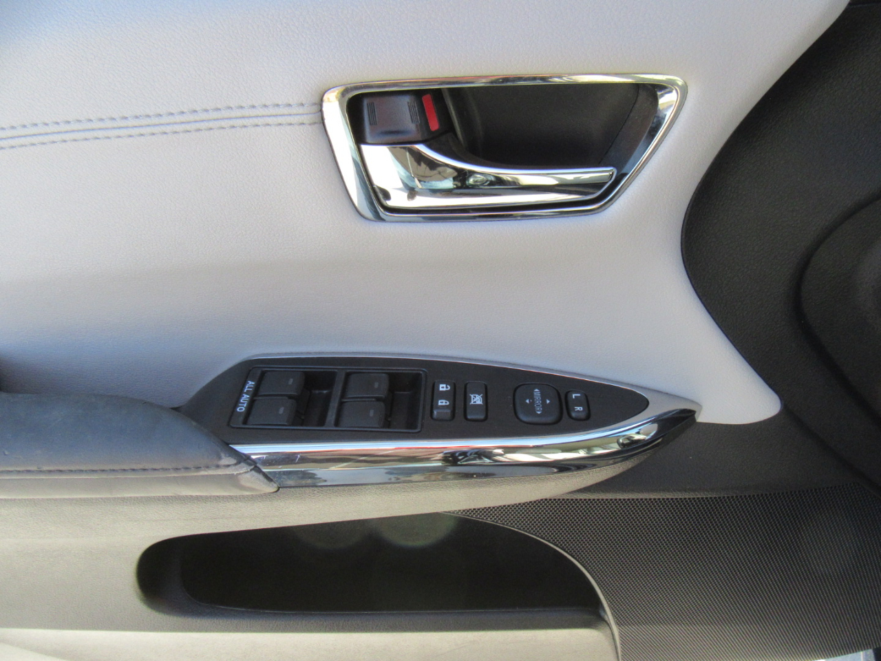 Toyota Avalon XLE 2016