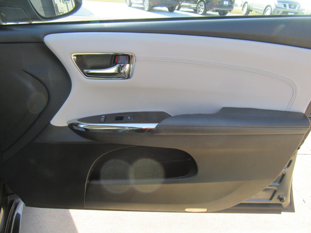 Toyota Avalon XLE 2016