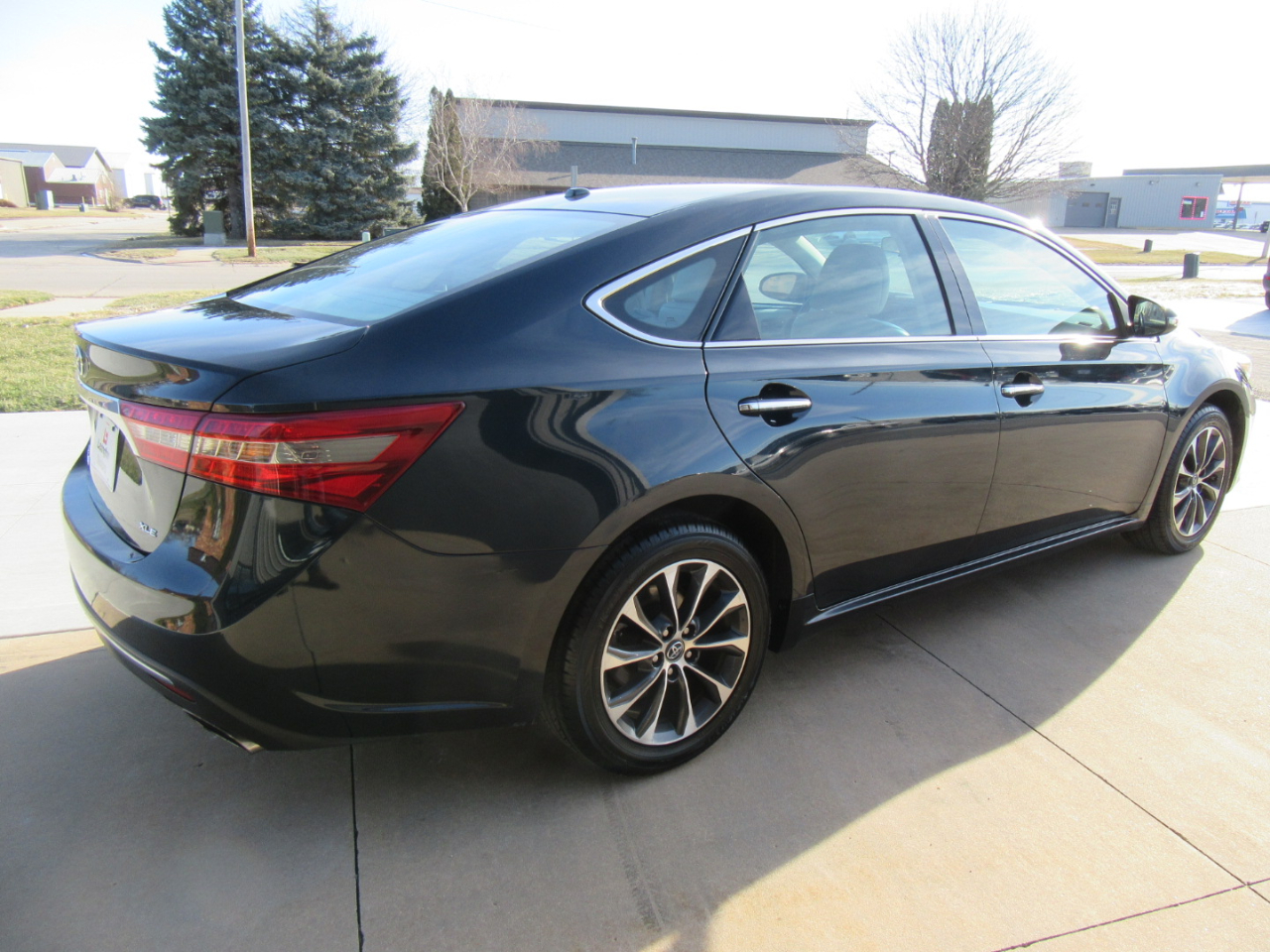 Toyota Avalon XLE 2016