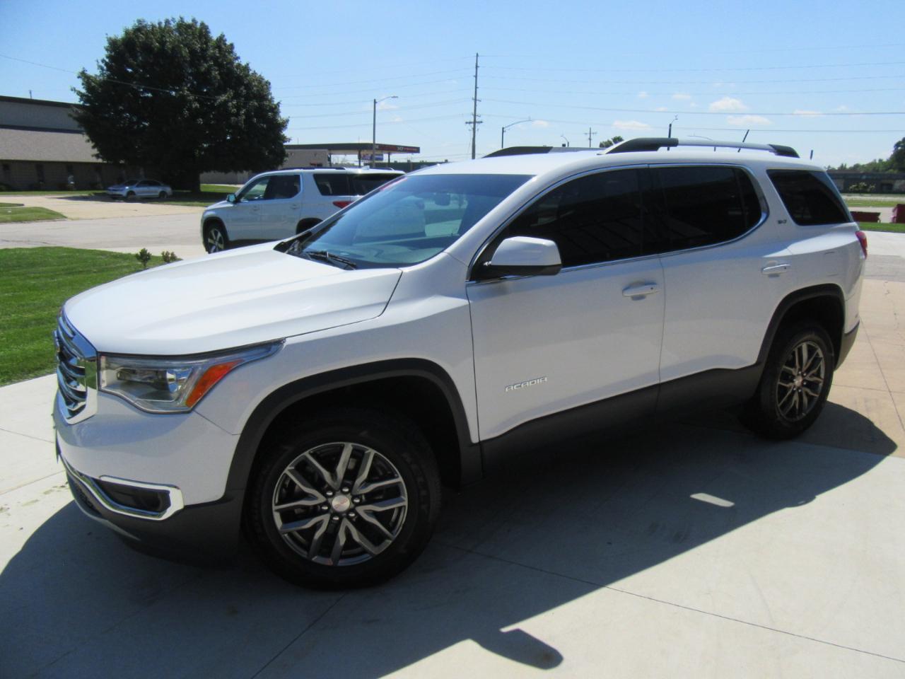 GMC Acadia SLT-1 AWD 2019