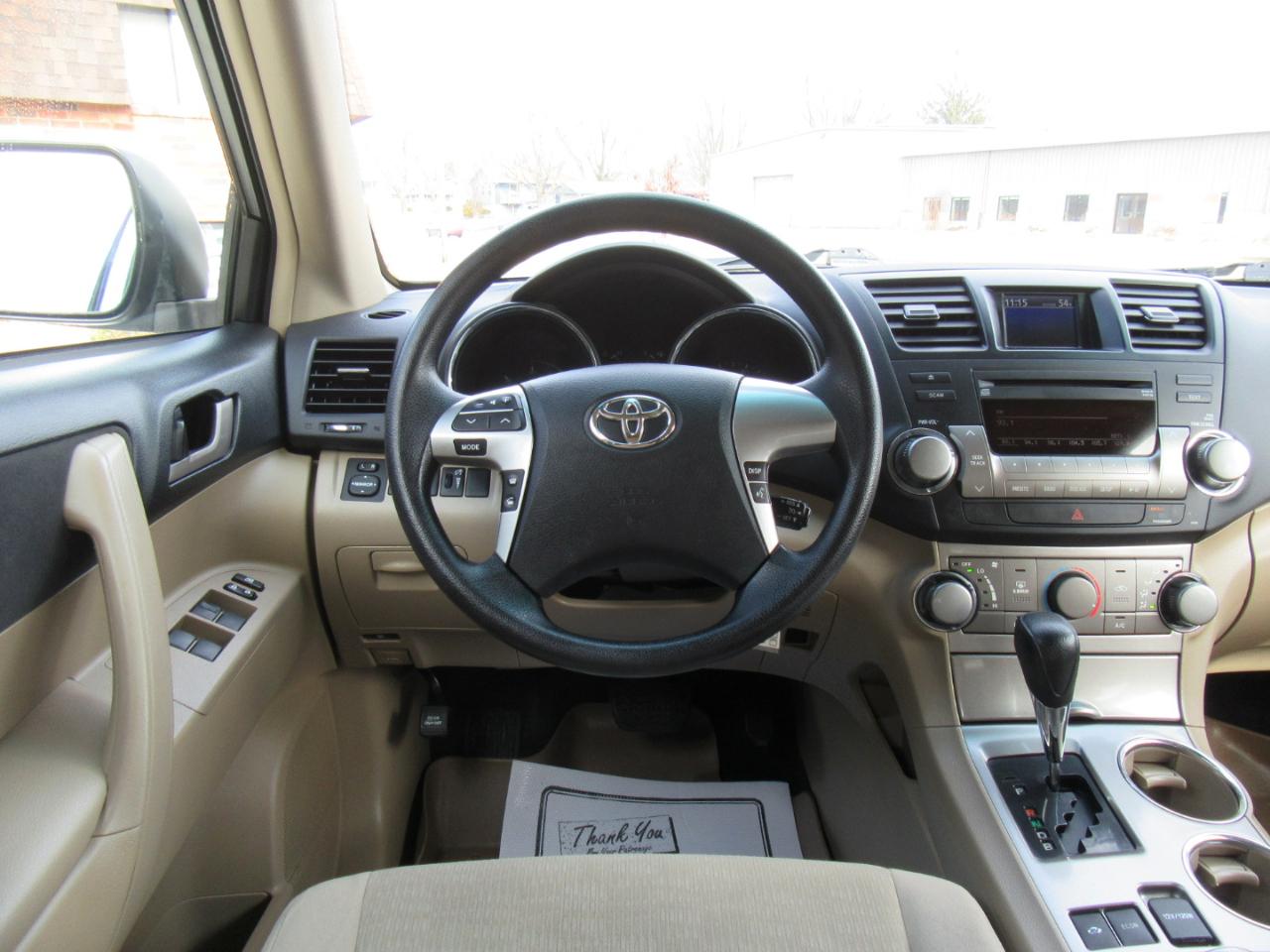 Toyota Highlander Hybrid 4WD 2011