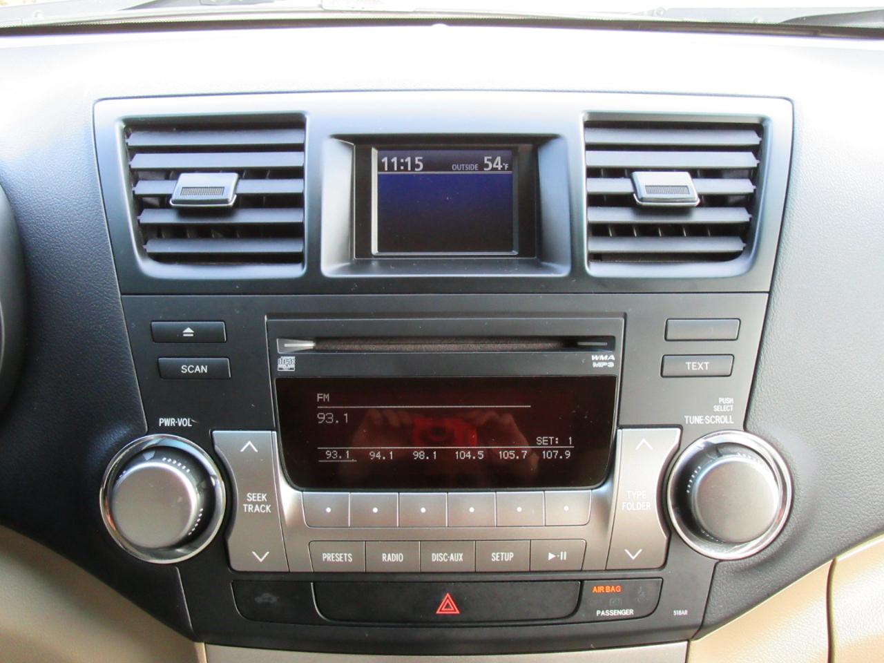 Toyota Highlander Hybrid 4WD 2011