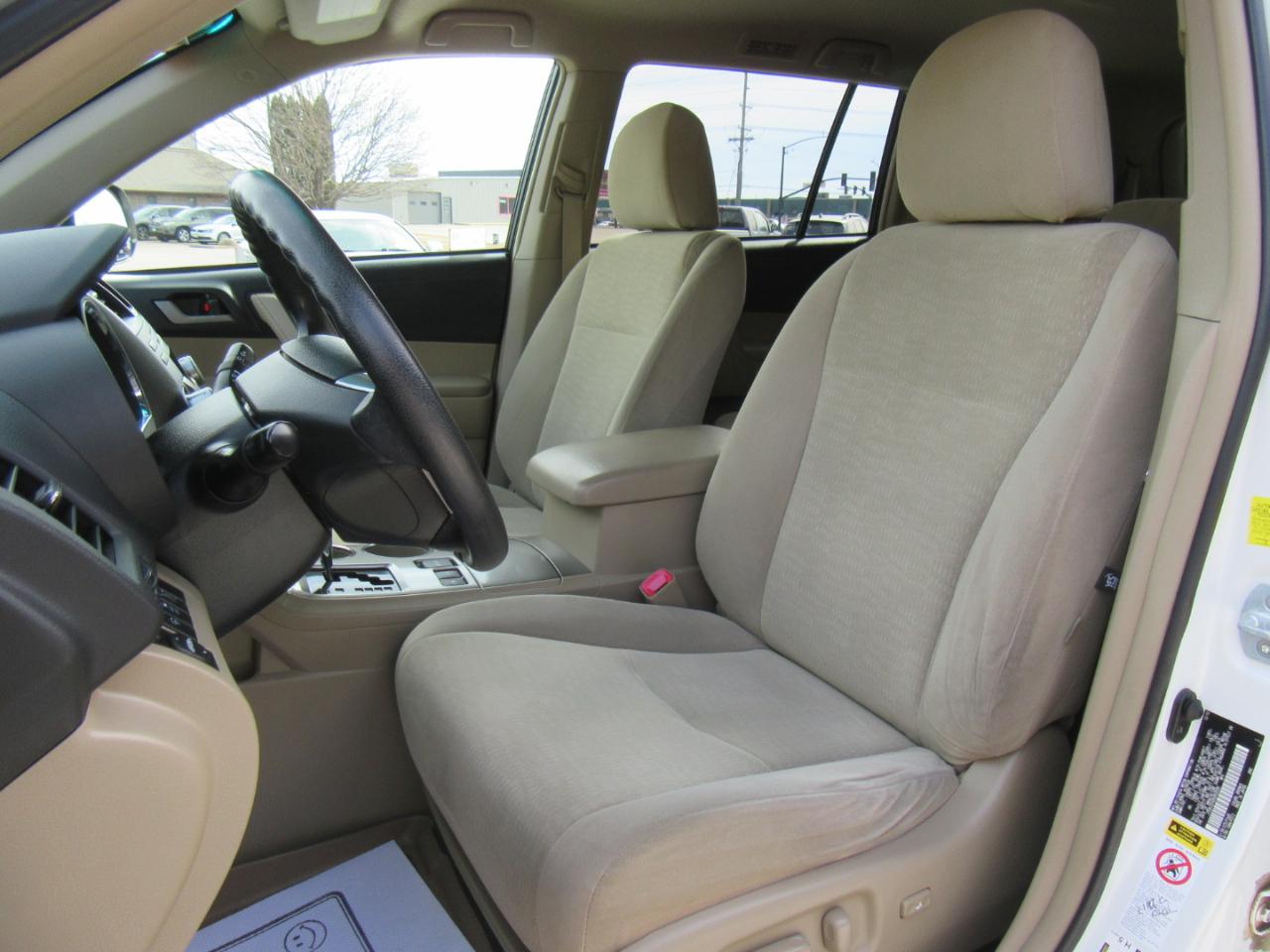 Toyota Highlander Hybrid 4WD 2011