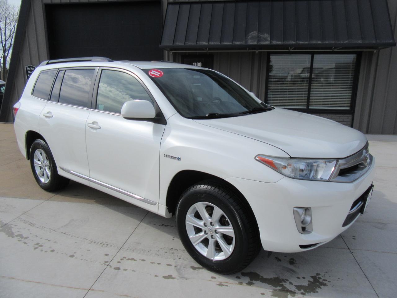 Toyota Highlander Hybrid 4WD 2011