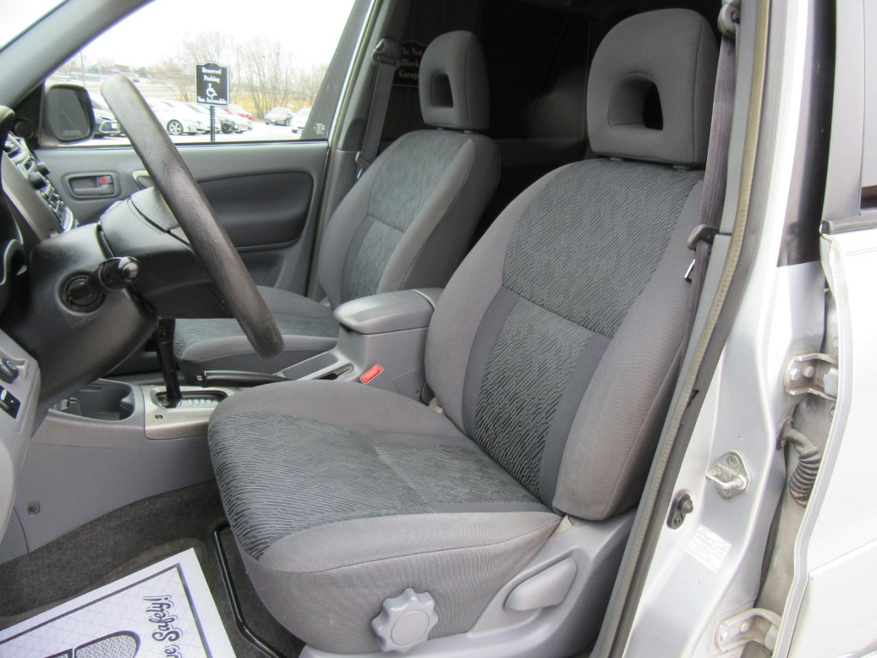 Toyota RAV4 2WD 2002