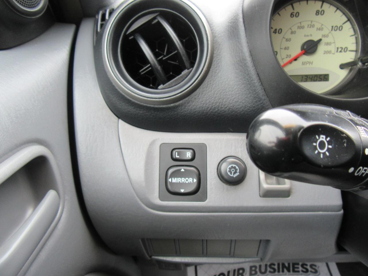 Toyota RAV4 2WD 2002