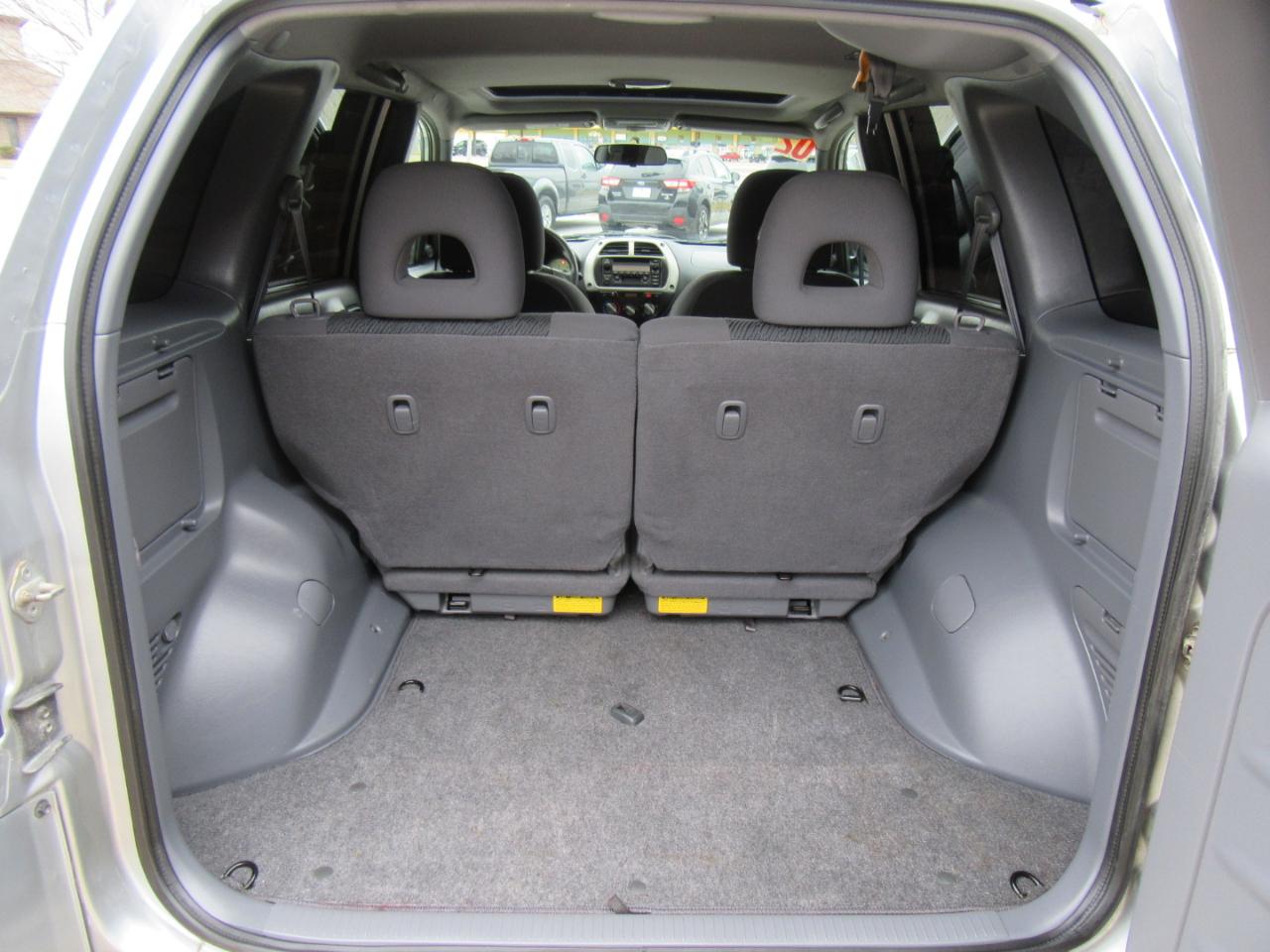 Toyota RAV4 2WD 2002