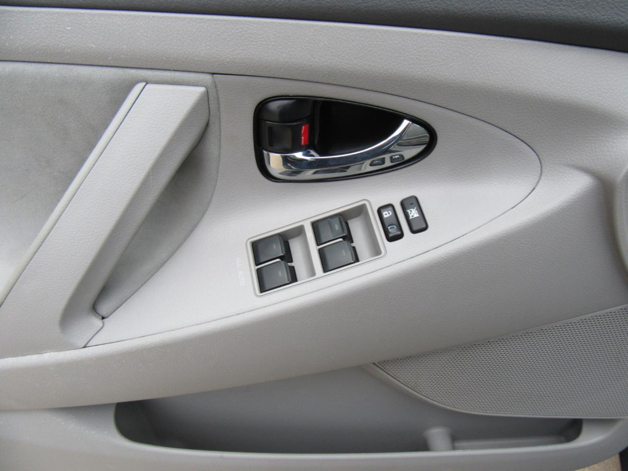 Toyota Camry LE 2011