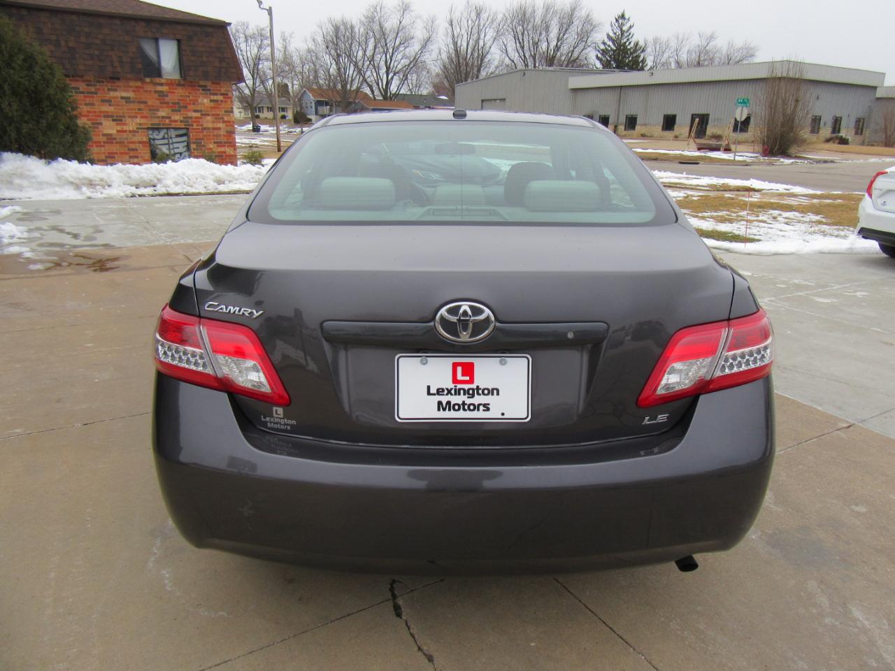Toyota Camry LE 2011