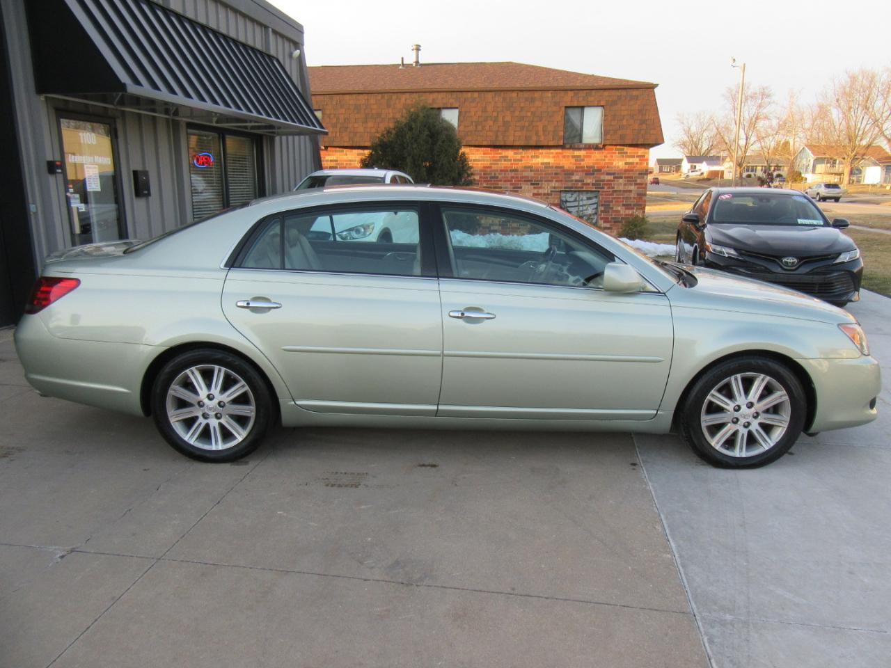 Toyota Avalon Limited 2008