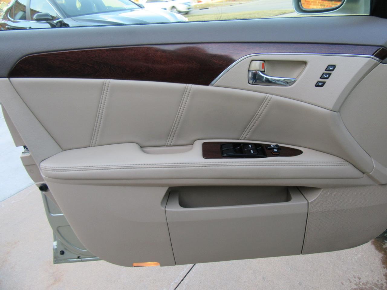 Toyota Avalon Limited 2008