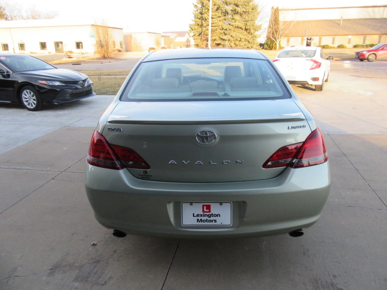 Toyota Avalon Limited 2008