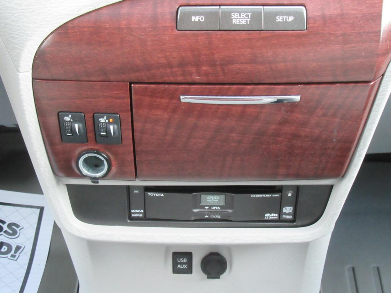 Toyota Sienna XLE FWD 8-Passenger V6 2014