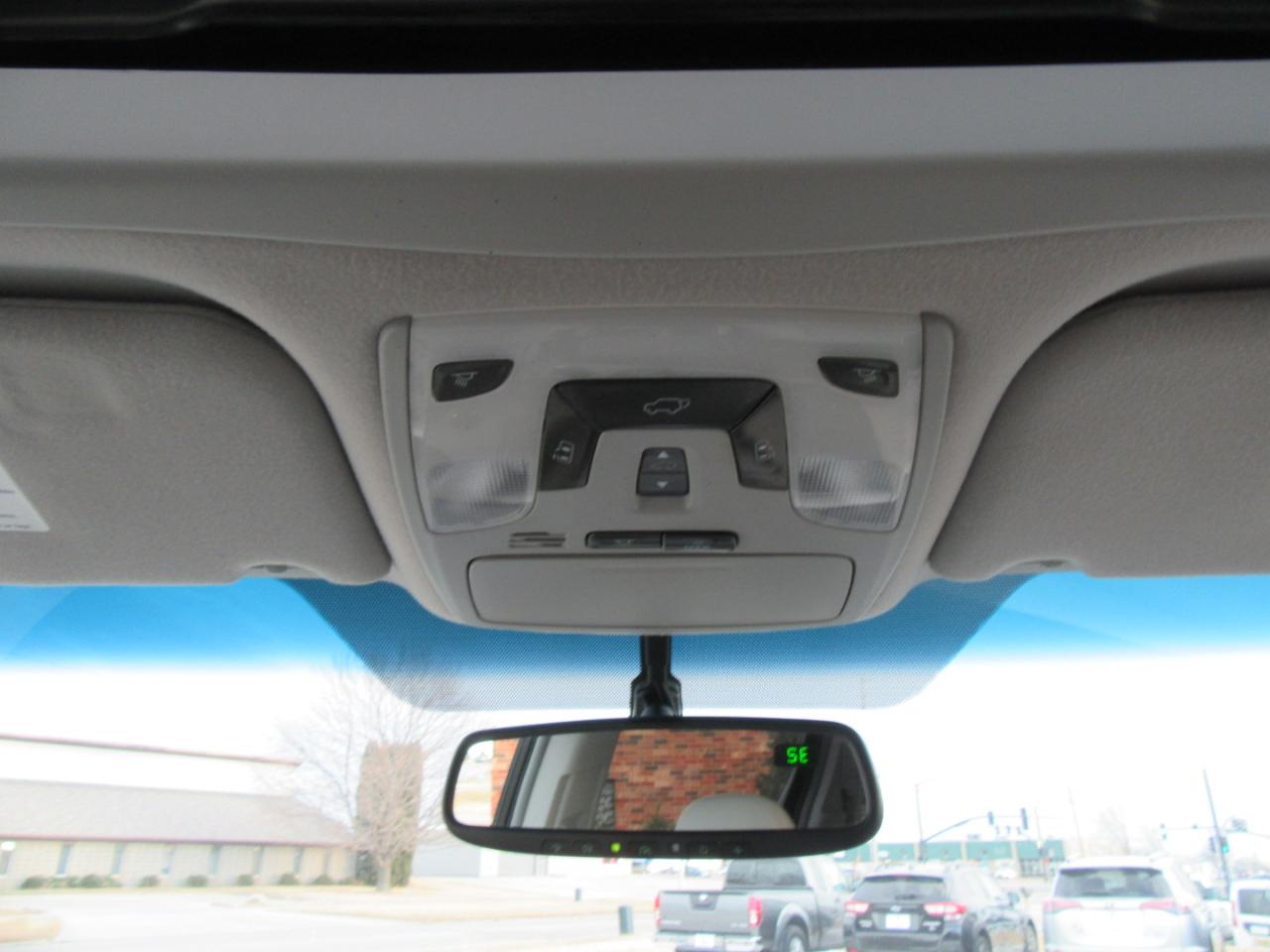 Toyota Sienna XLE FWD 8-Passenger V6 2014