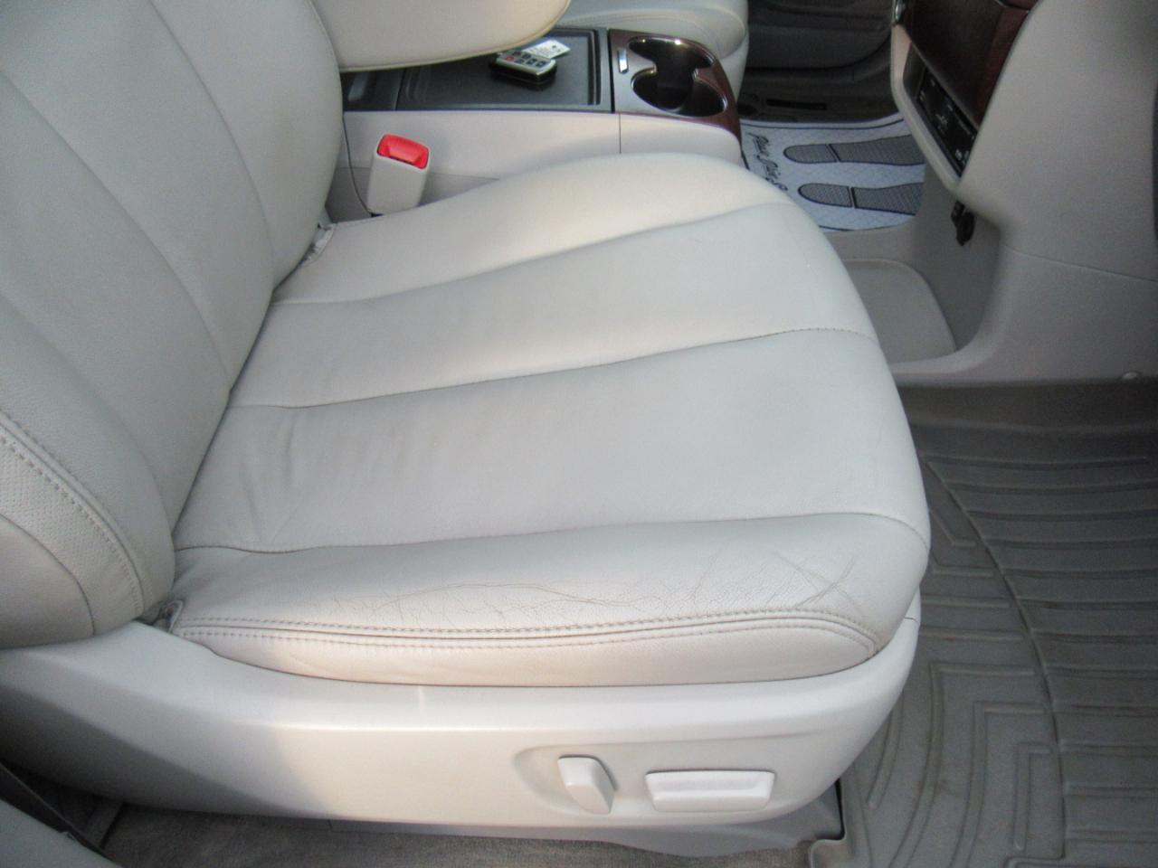 Toyota Sienna XLE FWD 8-Passenger V6 2014