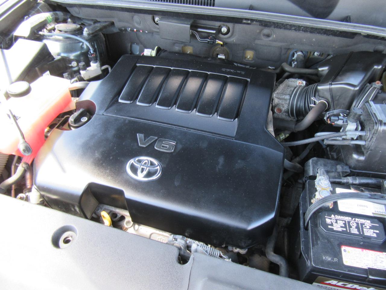 Toyota RAV4  2011