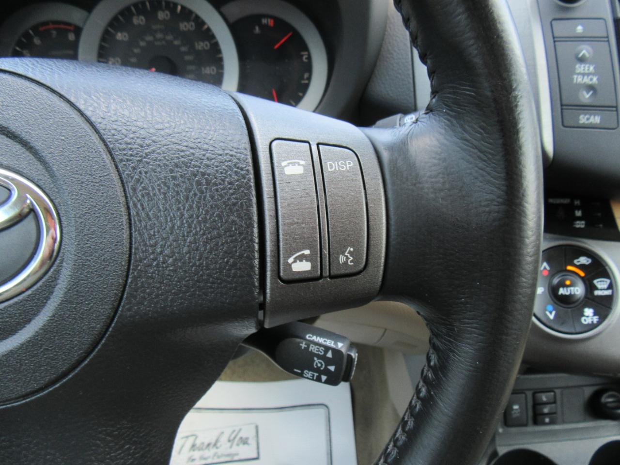 Toyota RAV4  2011