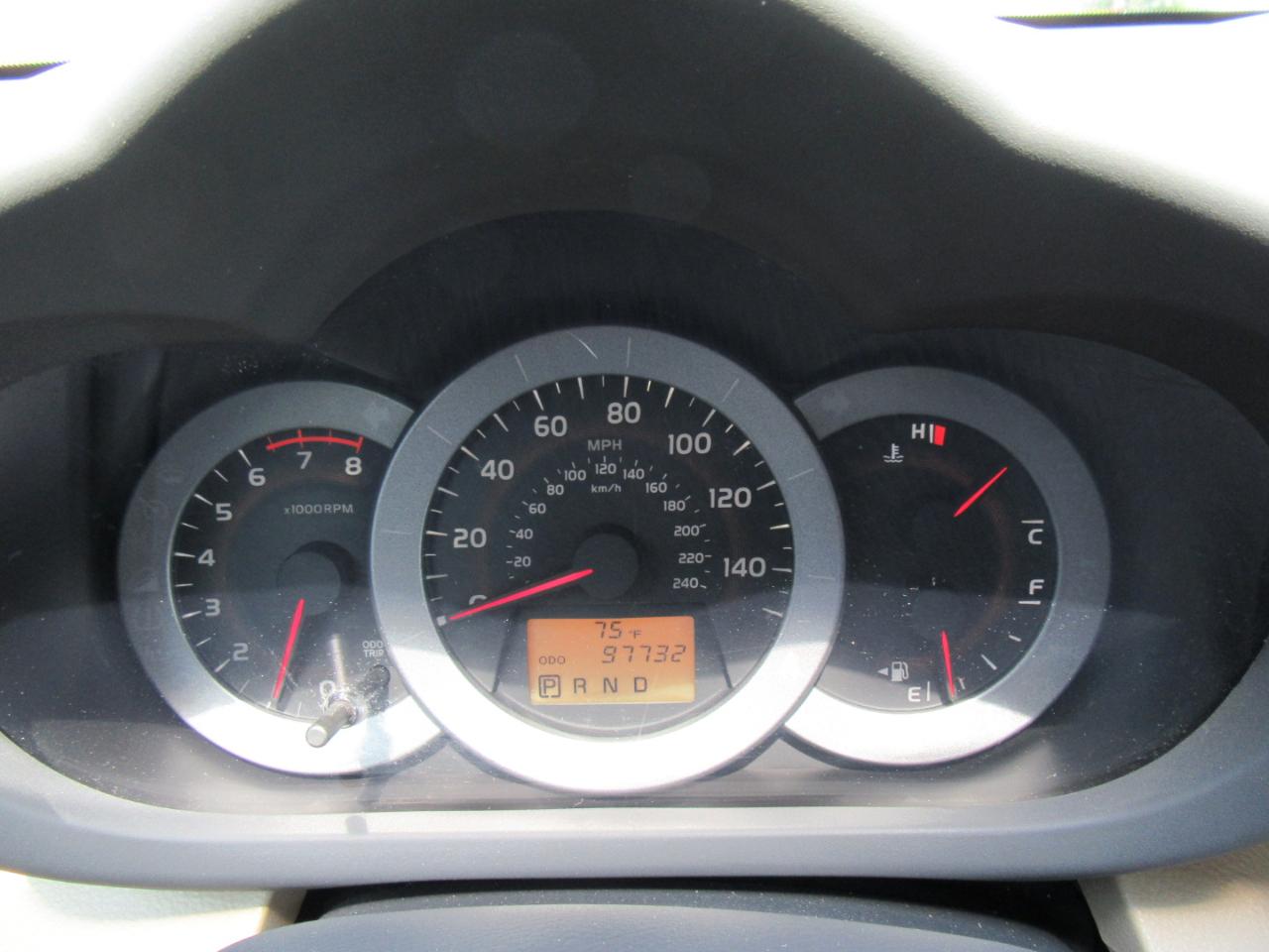Toyota RAV4  2011