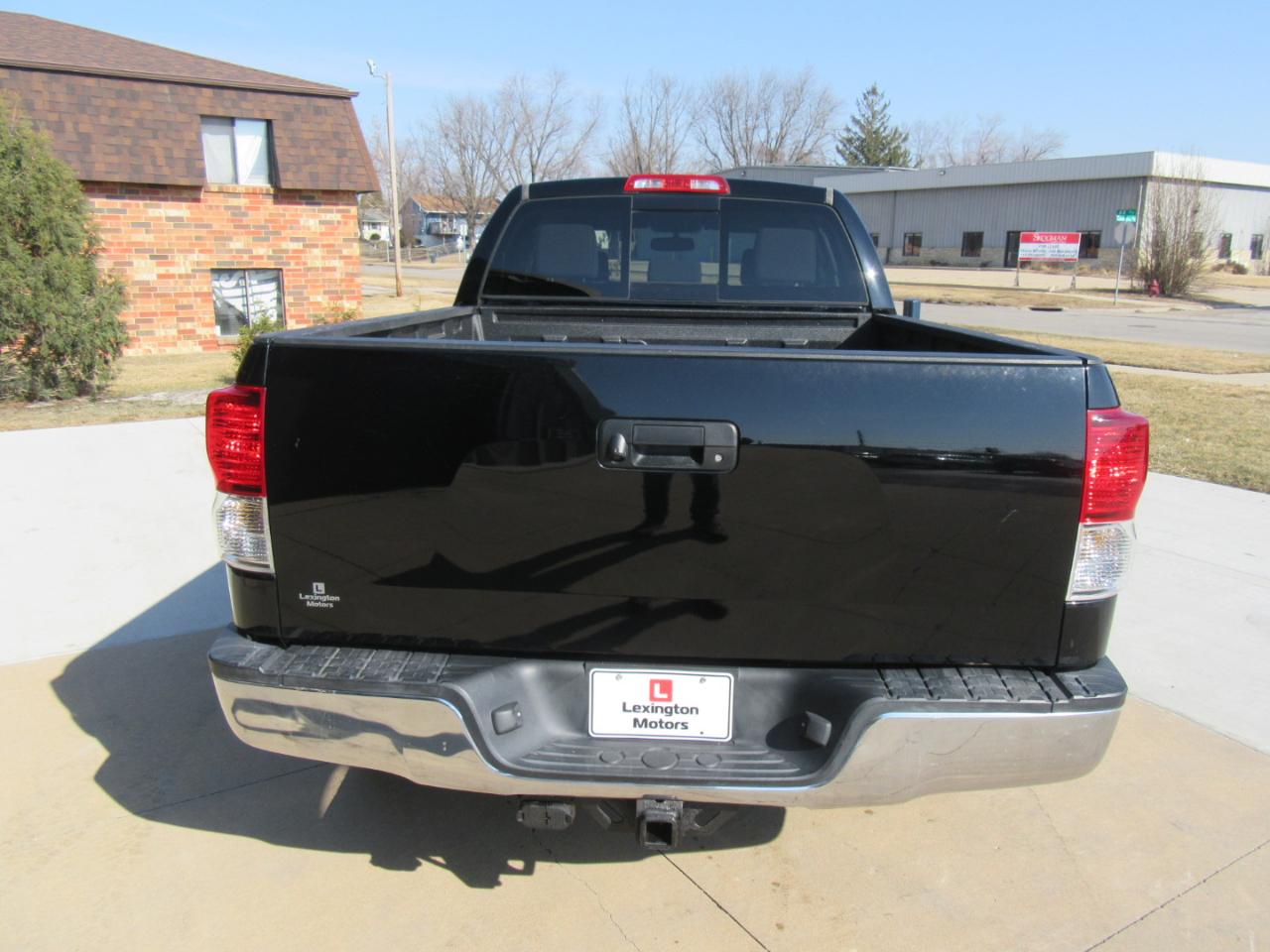 Toyota Tundra Tundra-Grade 5.7L Double Cab 4WD 2012