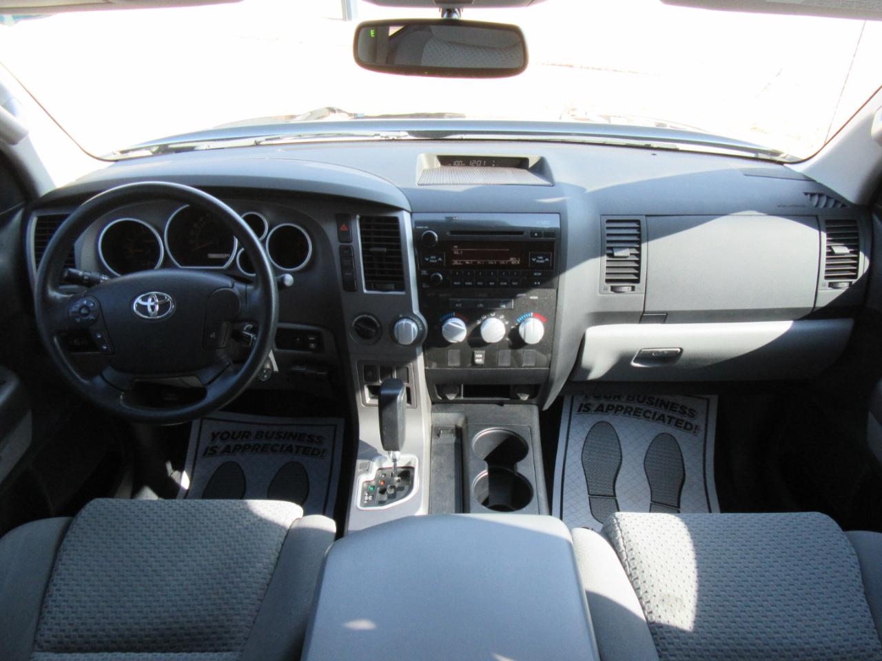 Toyota Tundra Tundra-Grade 5.7L Double Cab 4WD 2012