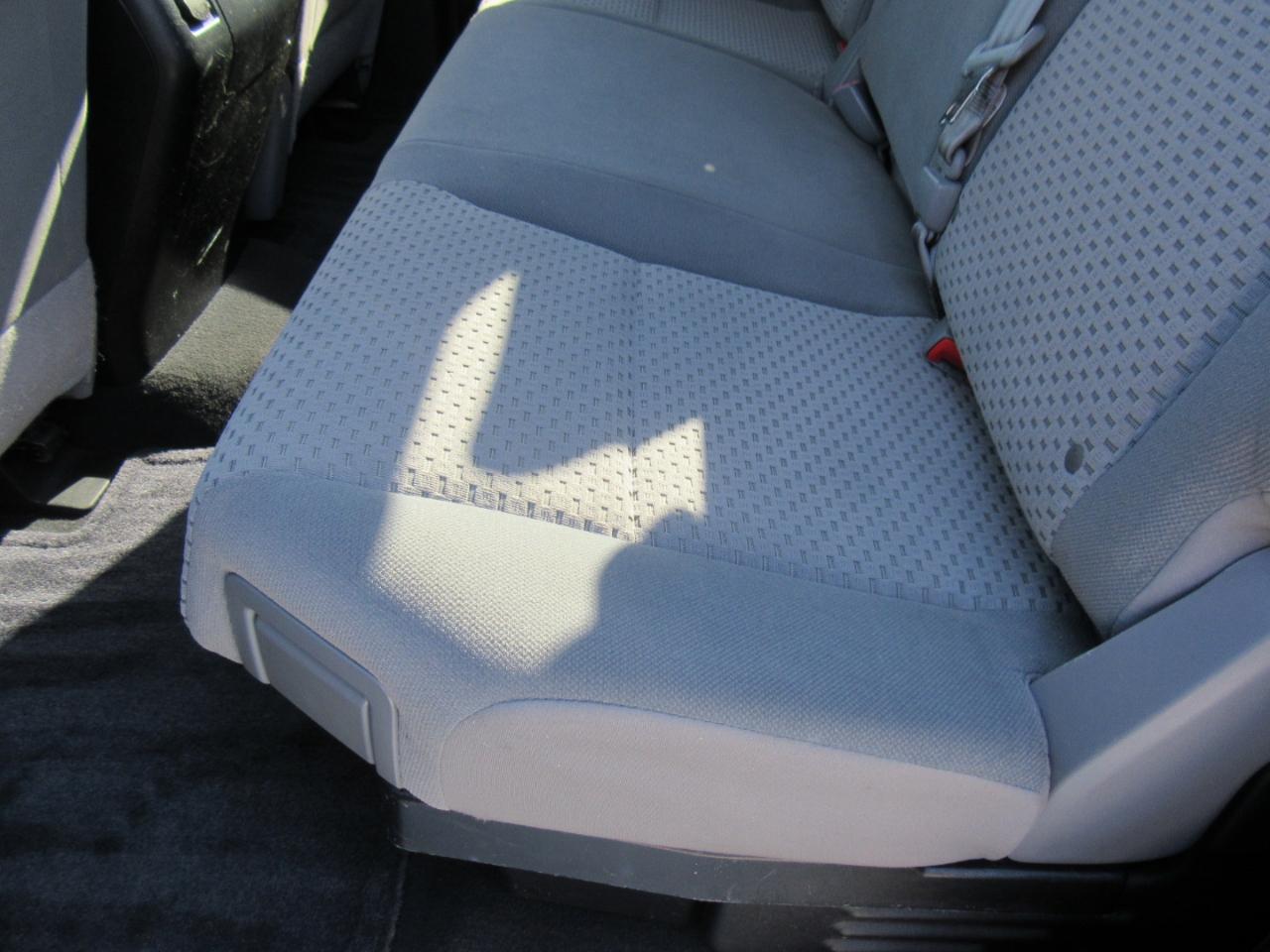 Toyota Tundra Tundra-Grade 5.7L Double Cab 4WD 2012