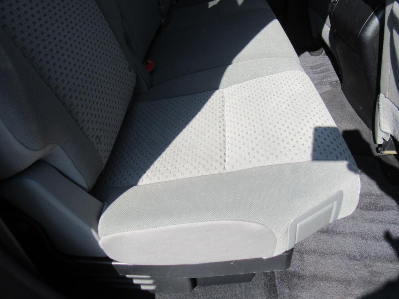 Toyota Tundra Tundra-Grade 5.7L Double Cab 4WD 2012