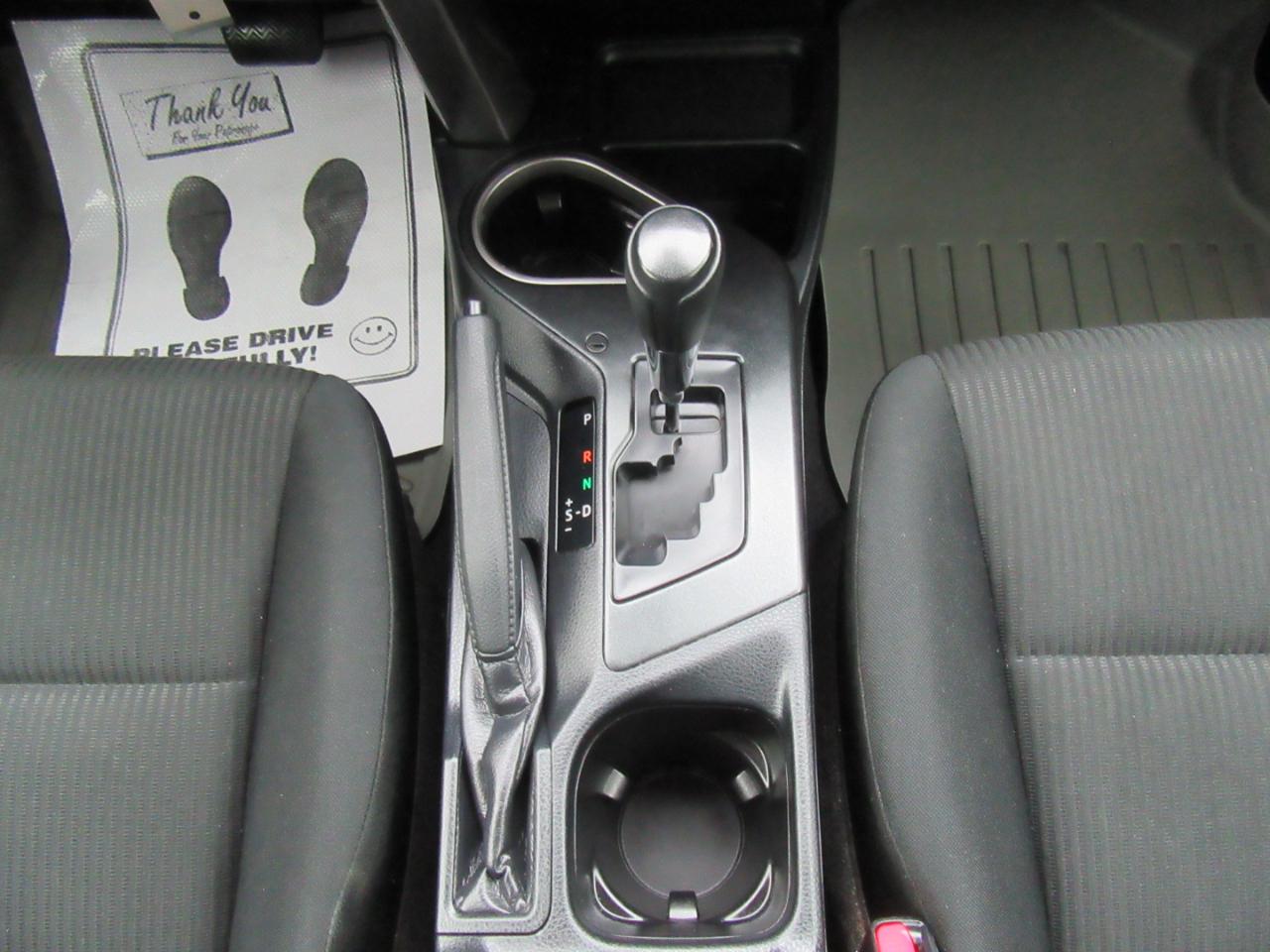 Toyota RAV4 LE FWD 2017