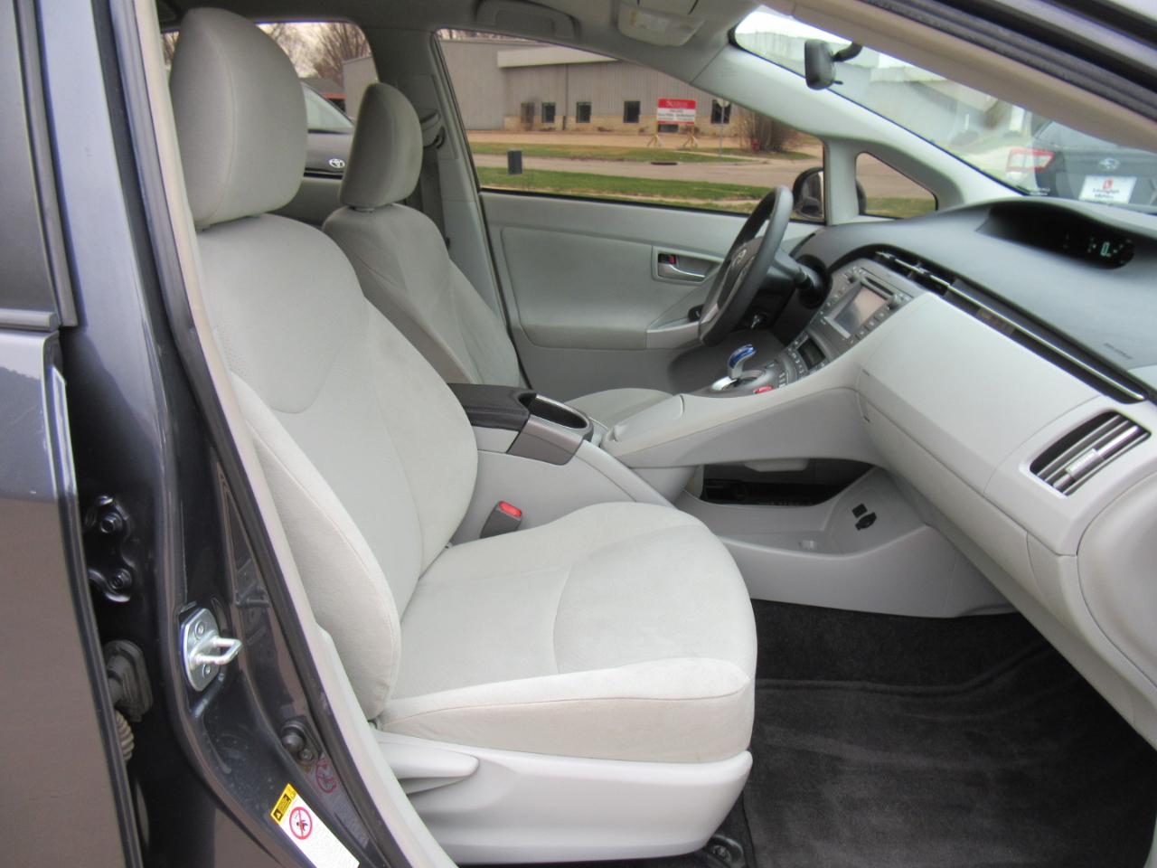 Toyota Prius Three 2015