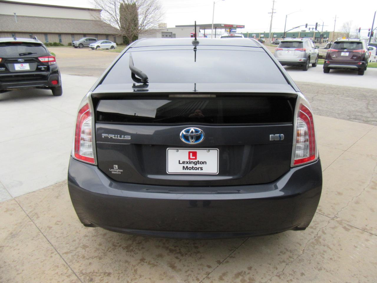 Toyota Prius Three 2015
