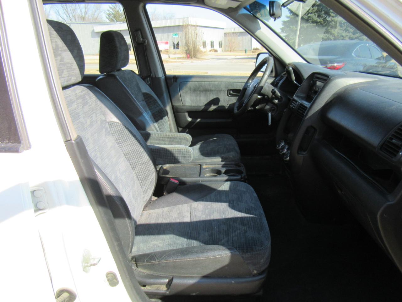 Honda CR-V LX 4WD 2004