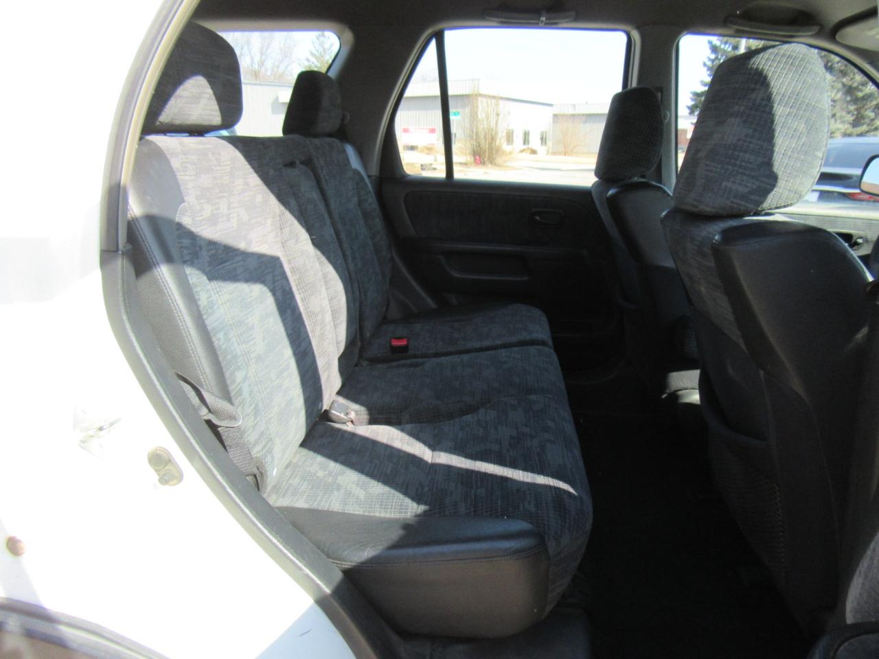 Honda CR-V LX 4WD 2004