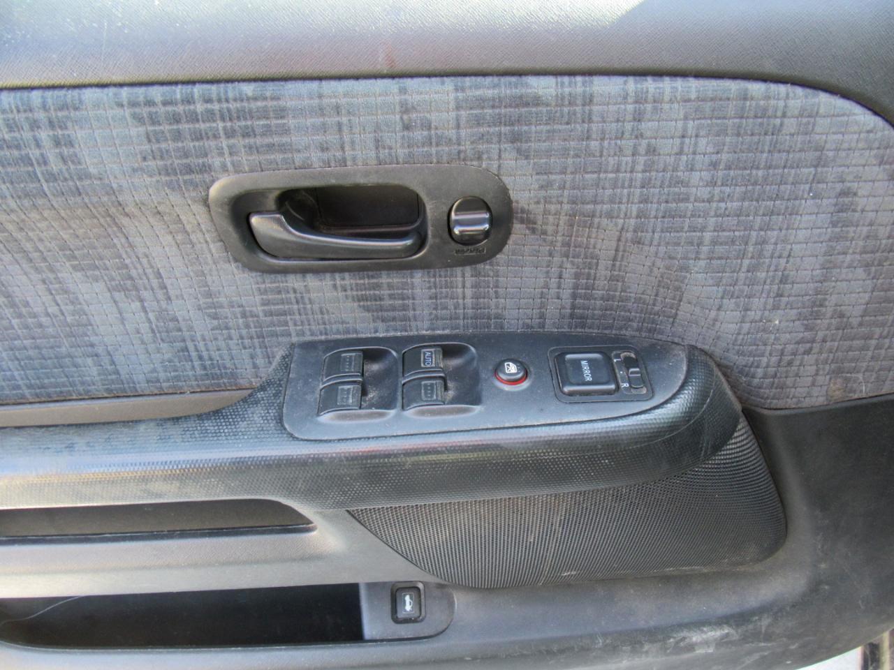 Honda CR-V LX 4WD 2004