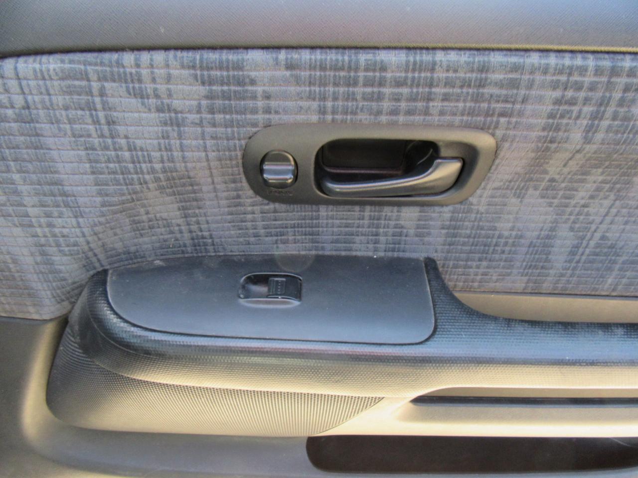 Honda CR-V LX 4WD 2004