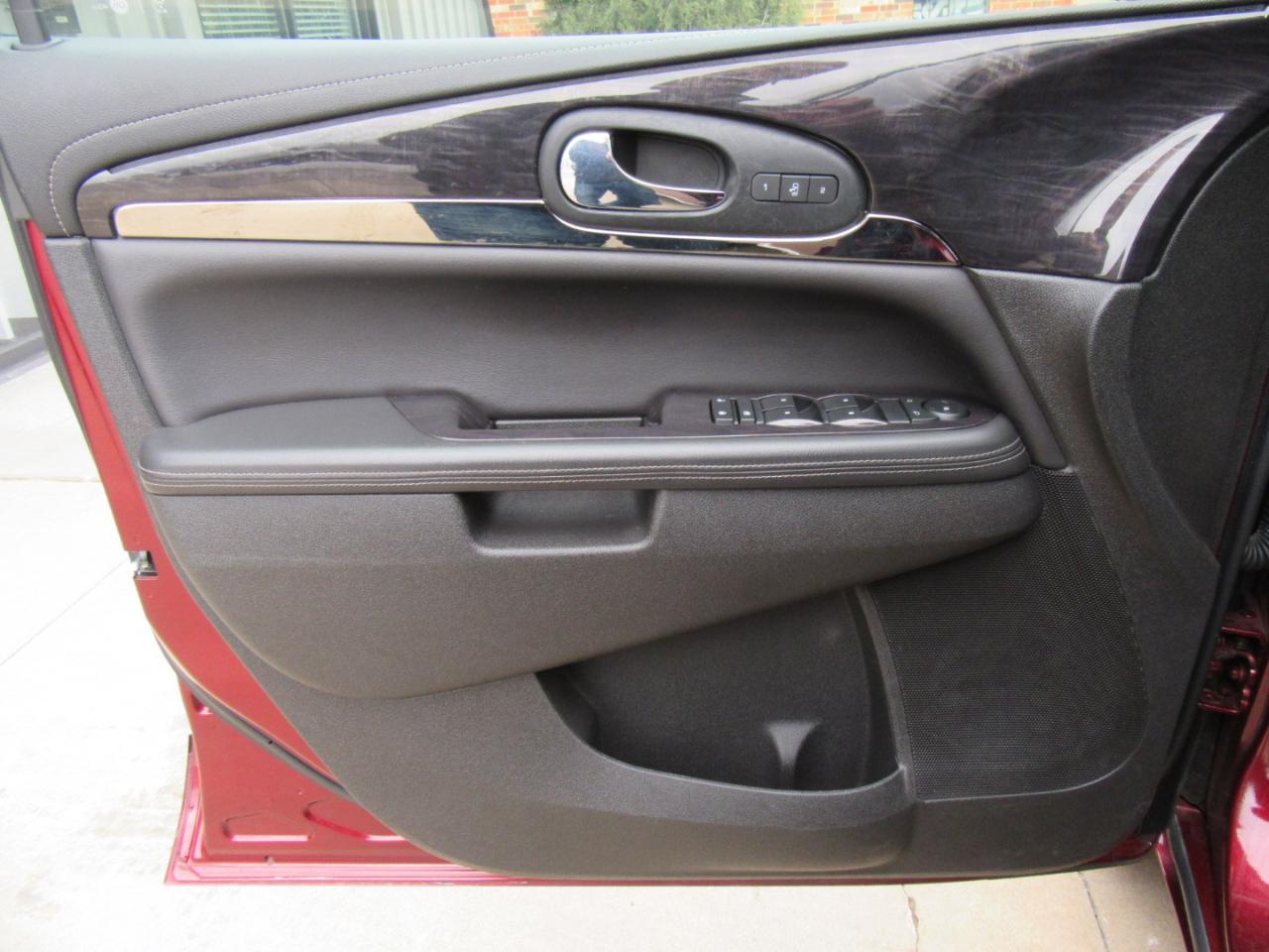 Buick Enclave Leather AWD 2016