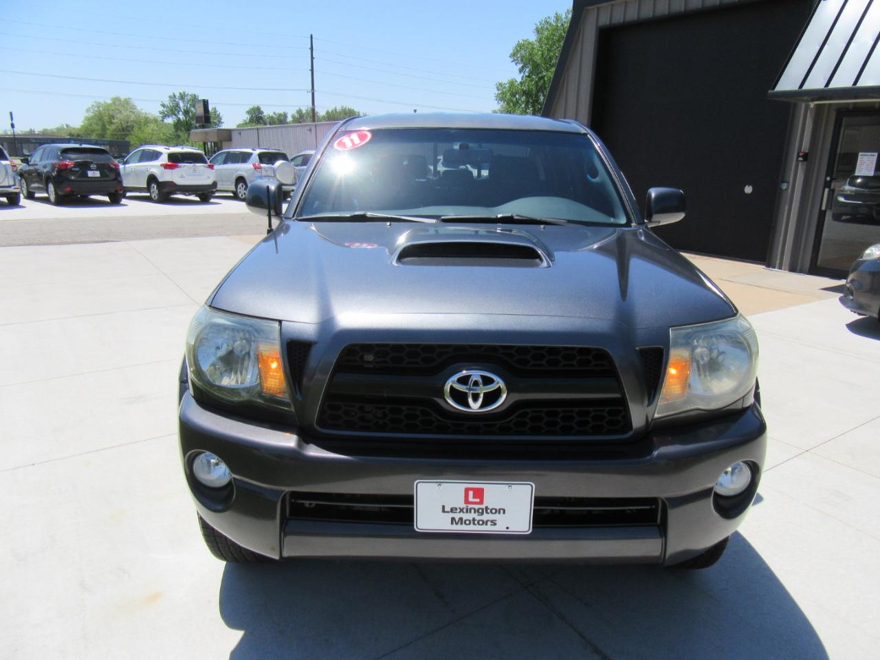 Toyota Tacoma Double Cab Long Bed V6 Auto 4WD 2011