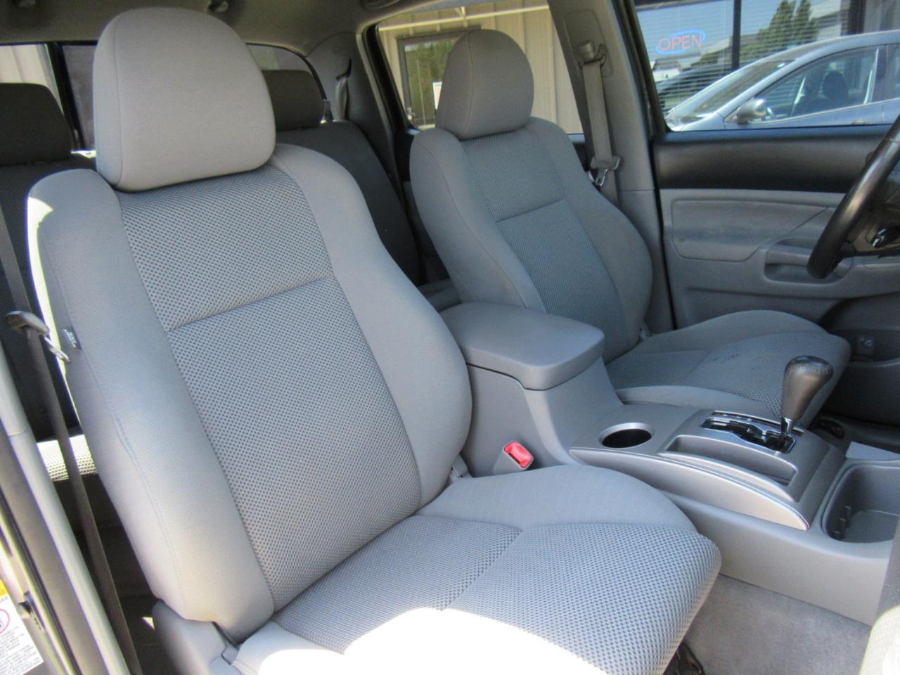 Toyota Tacoma Double Cab Long Bed V6 Auto 4WD 2011