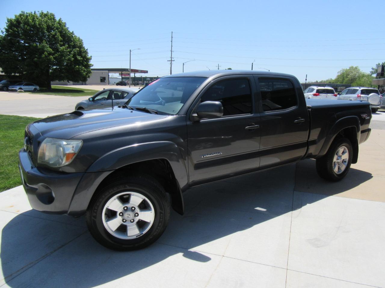 Toyota Tacoma Double Cab Long Bed V6 Auto 4WD 2011