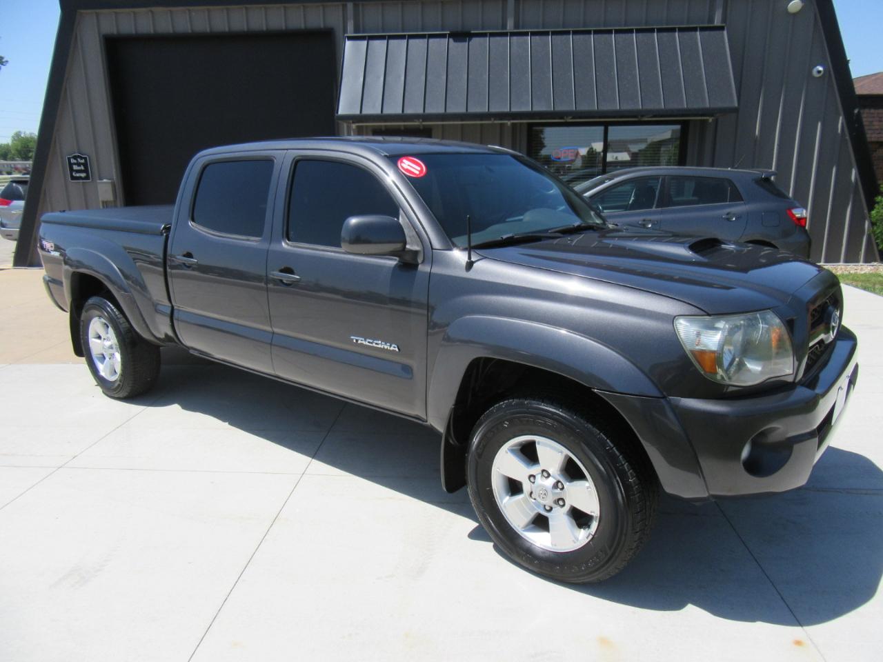 Toyota Tacoma Double Cab Long Bed V6 Auto 4WD 2011
