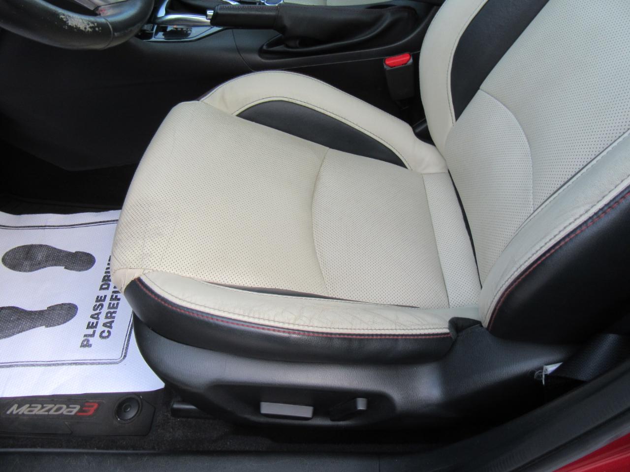 Mazda MAZDA3 s Grand Touring AT 4-Door 2015