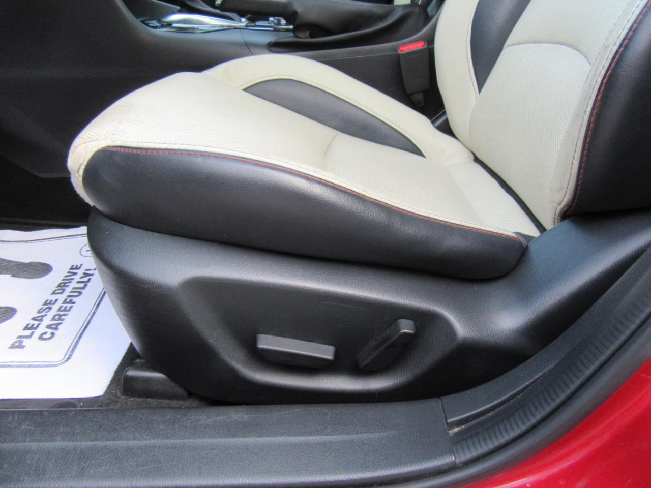 Mazda MAZDA3 s Grand Touring AT 4-Door 2015