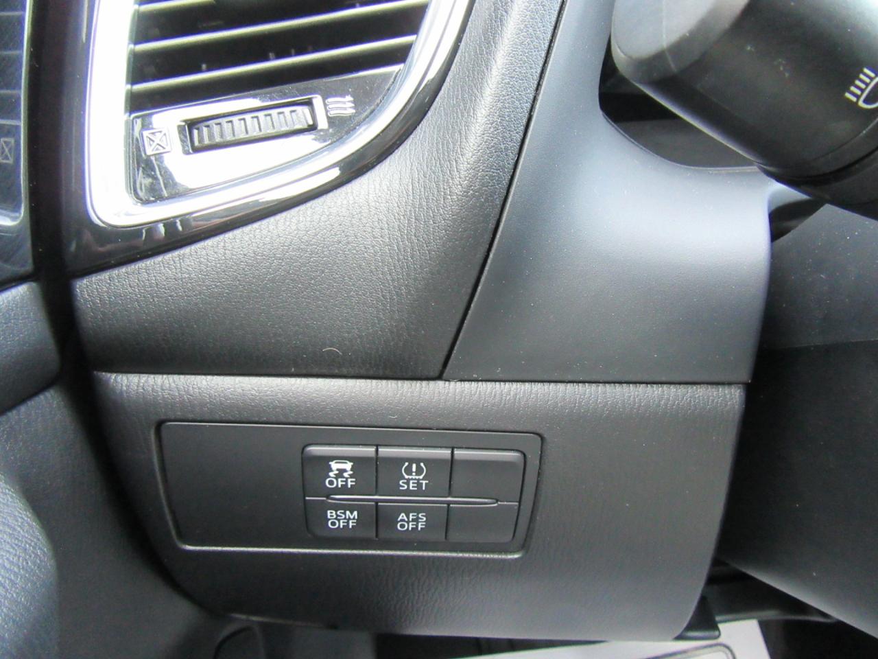 Mazda MAZDA3 s Grand Touring AT 4-Door 2015