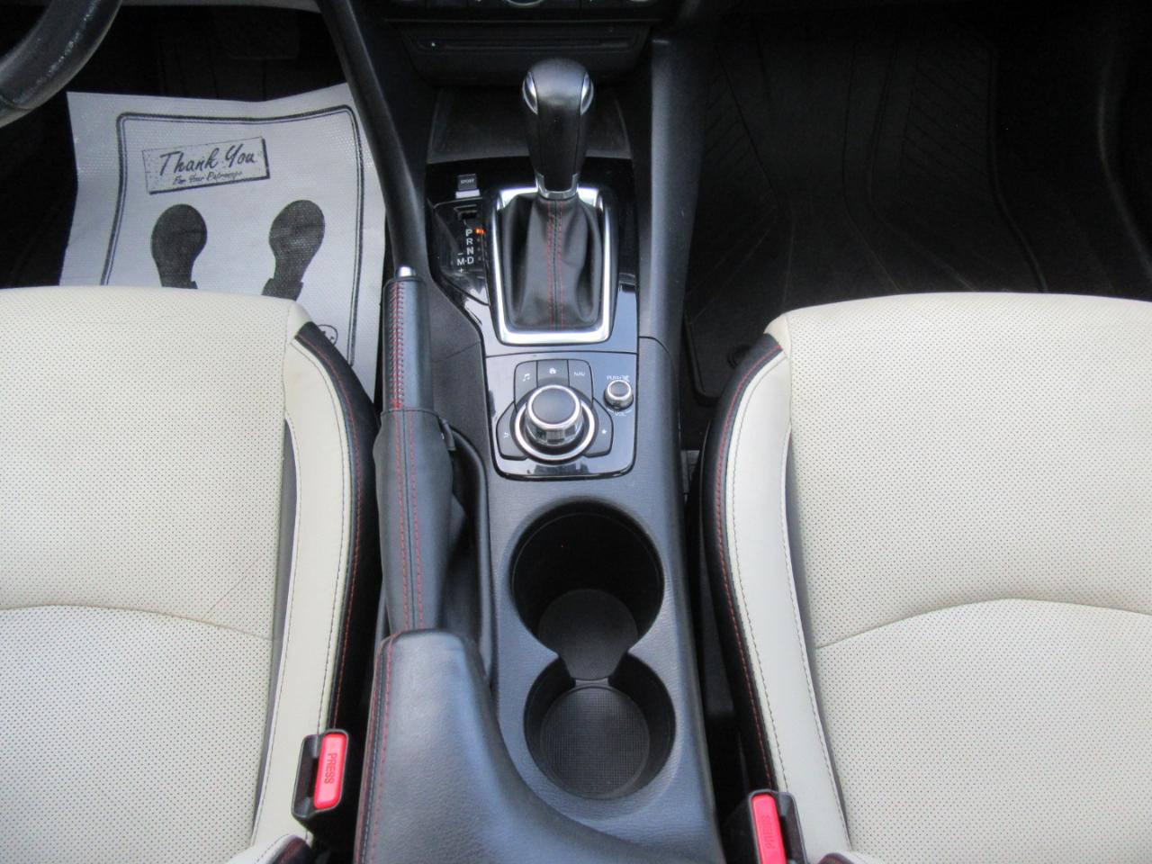 Mazda MAZDA3 s Grand Touring AT 4-Door 2015