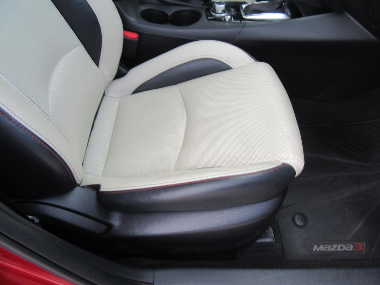 Mazda MAZDA3 s Grand Touring AT 4-Door 2015