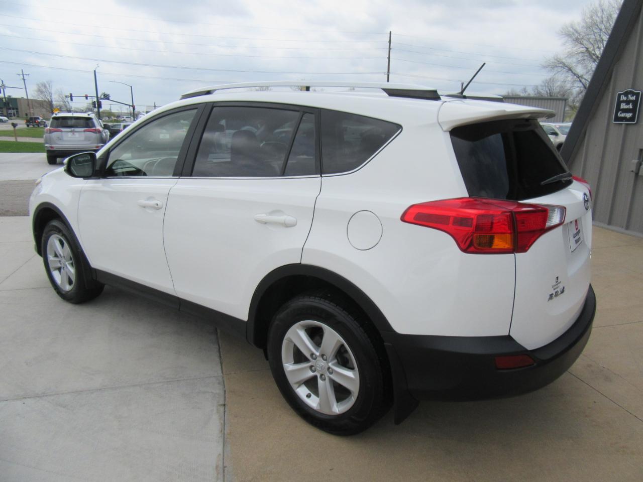 Toyota RAV4 XLE AWD 2014